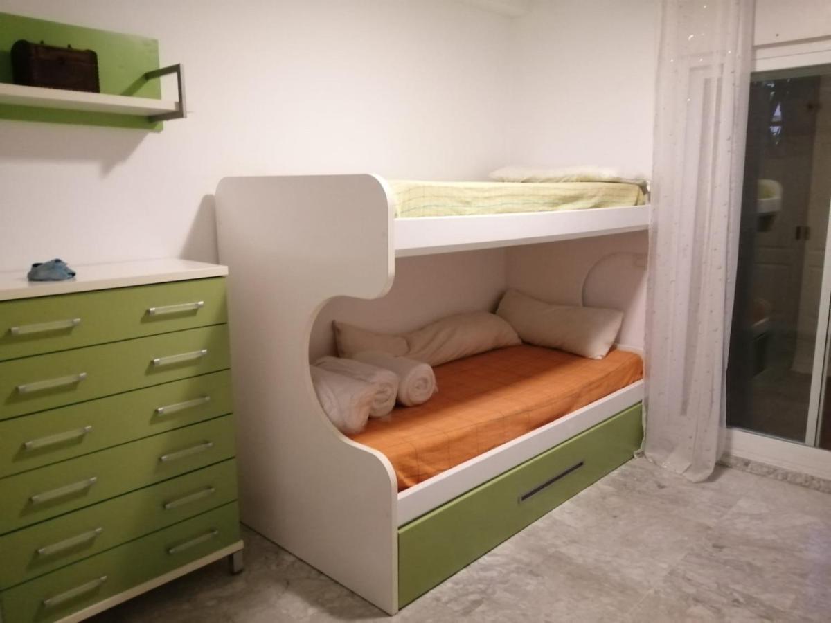 Holidays2Benalmadena Torrequebrada Sea View Front Beach With Pool Parking & Terraces Ngoại thất bức ảnh