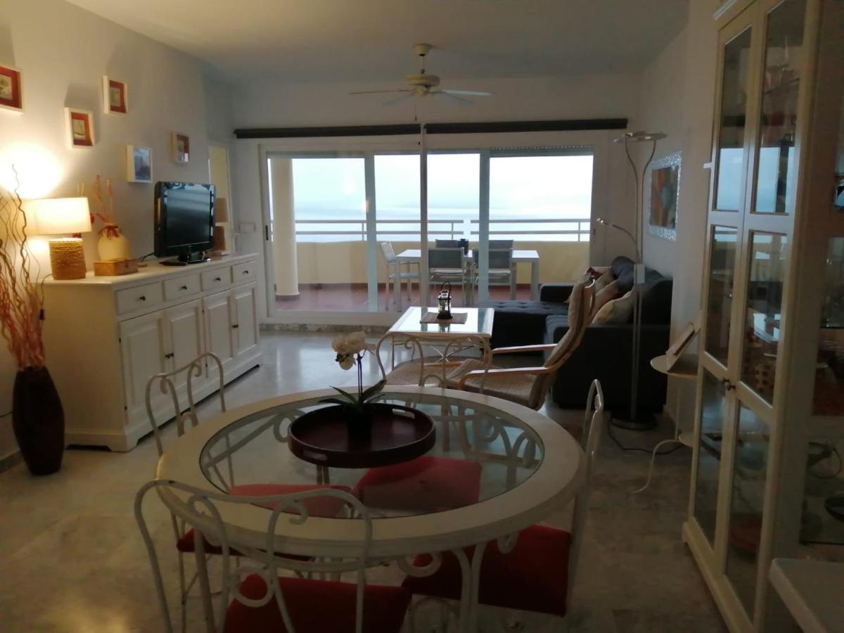 Holidays2Benalmadena Torrequebrada Sea View Front Beach With Pool Parking & Terraces Ngoại thất bức ảnh
